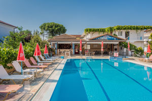 Fly & Go Sorrento Studios