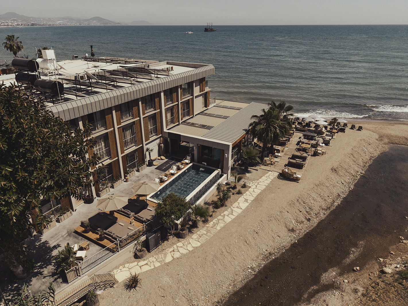 Fly & Go En Vie Beach slide 4