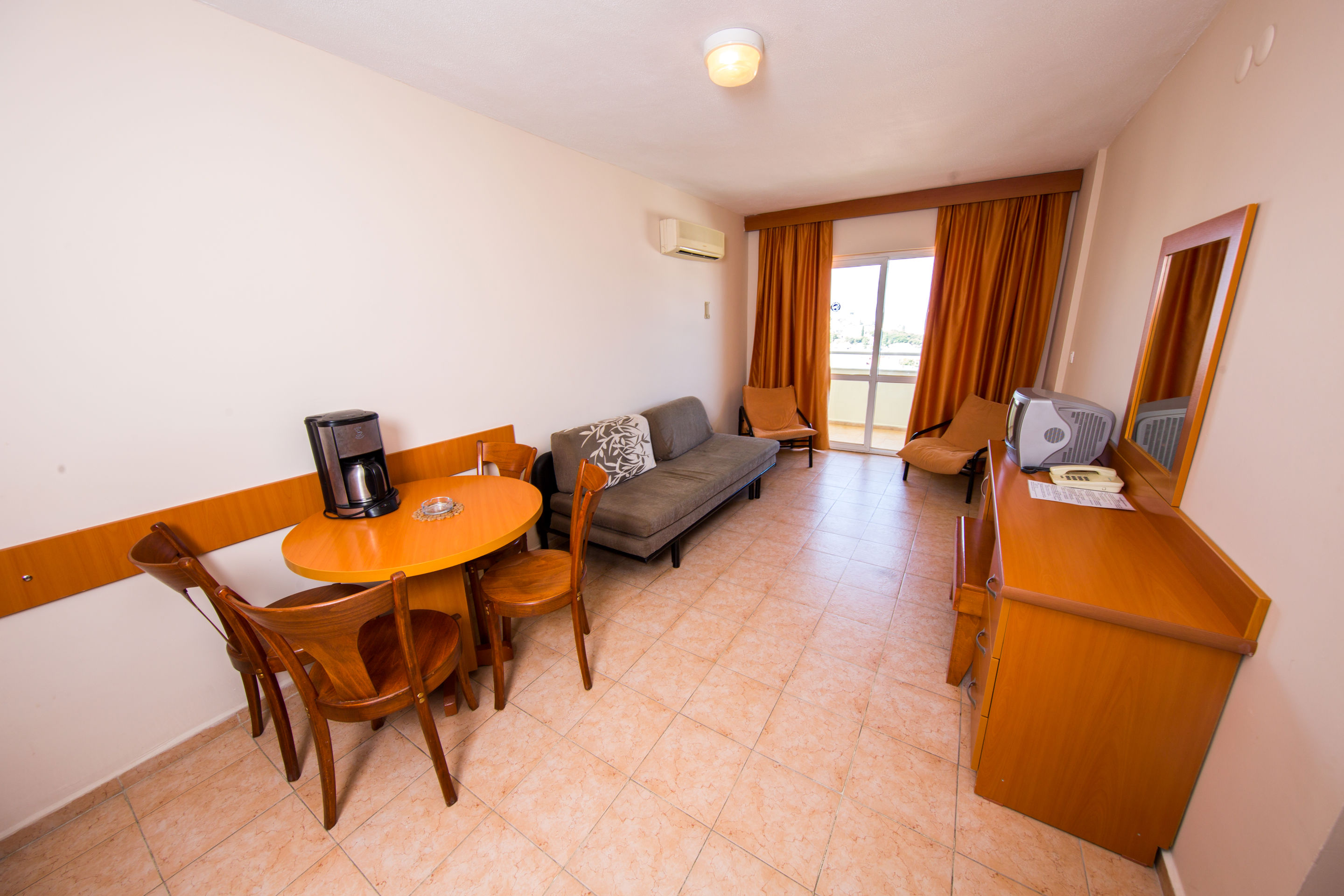 Fly & Go Tuntas Family Suites