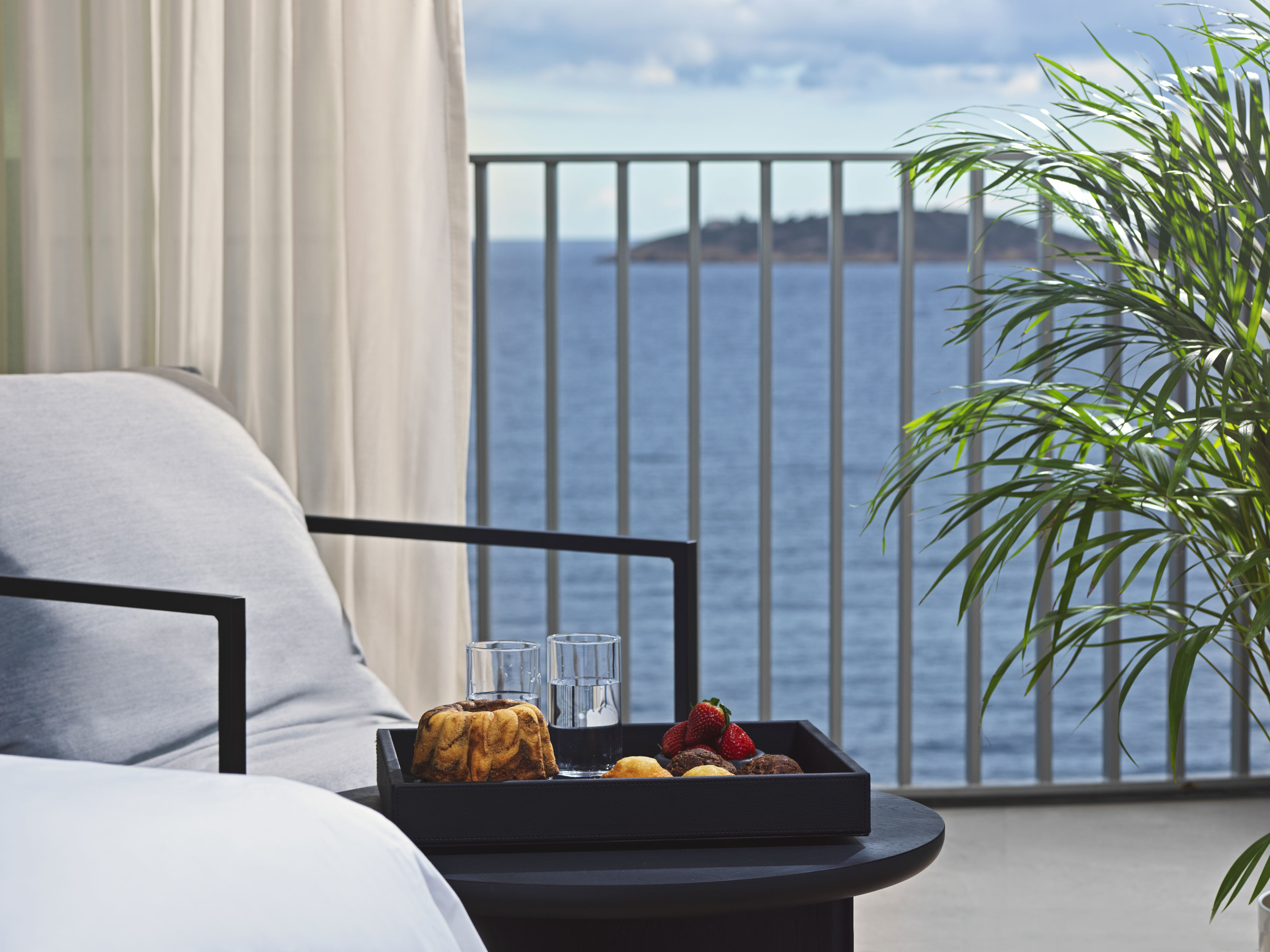 Fly & Go NIKO Seaside Resort MGallery