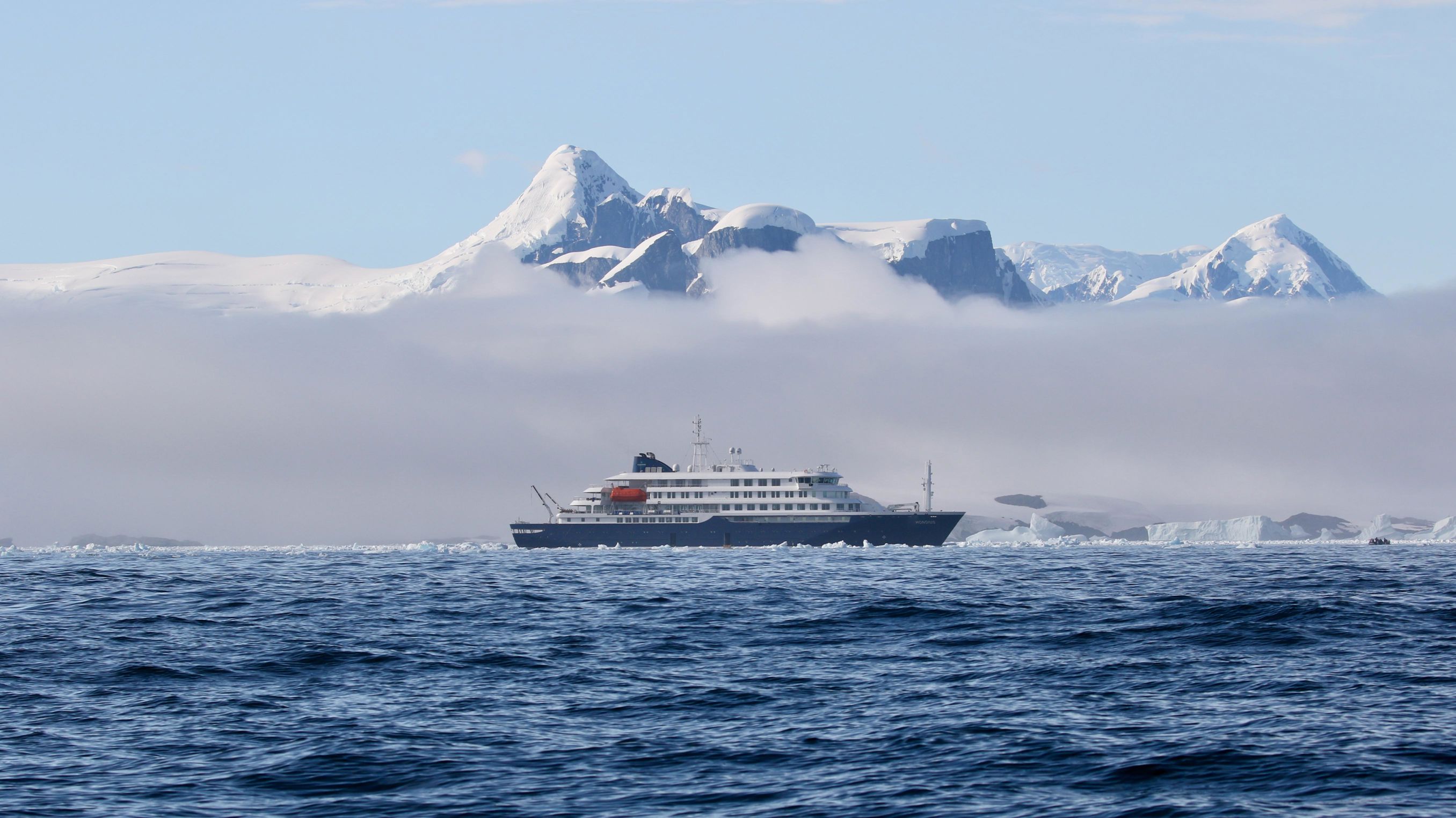 Expeditiecruise Antarctica per m/v Hondius, Cruisereizen, Argentinië