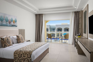 familiekamer connected zwembadzicht