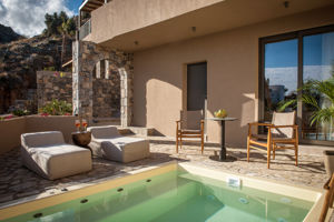 Woonvoorbeeld juniorsuite met privezwembad