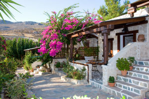 Yiannis Retreat