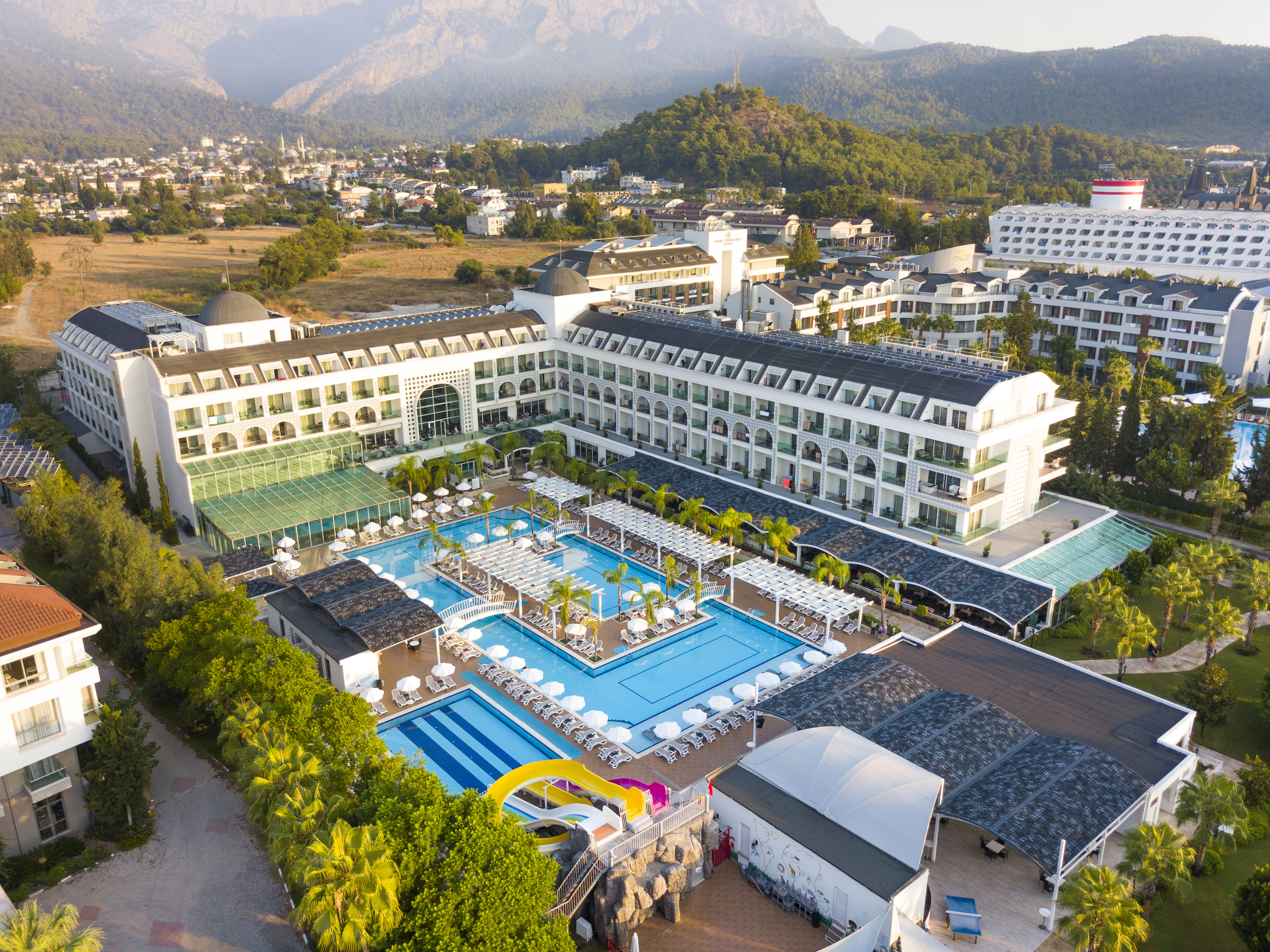 Fly & Go Karmir Resort & Spa