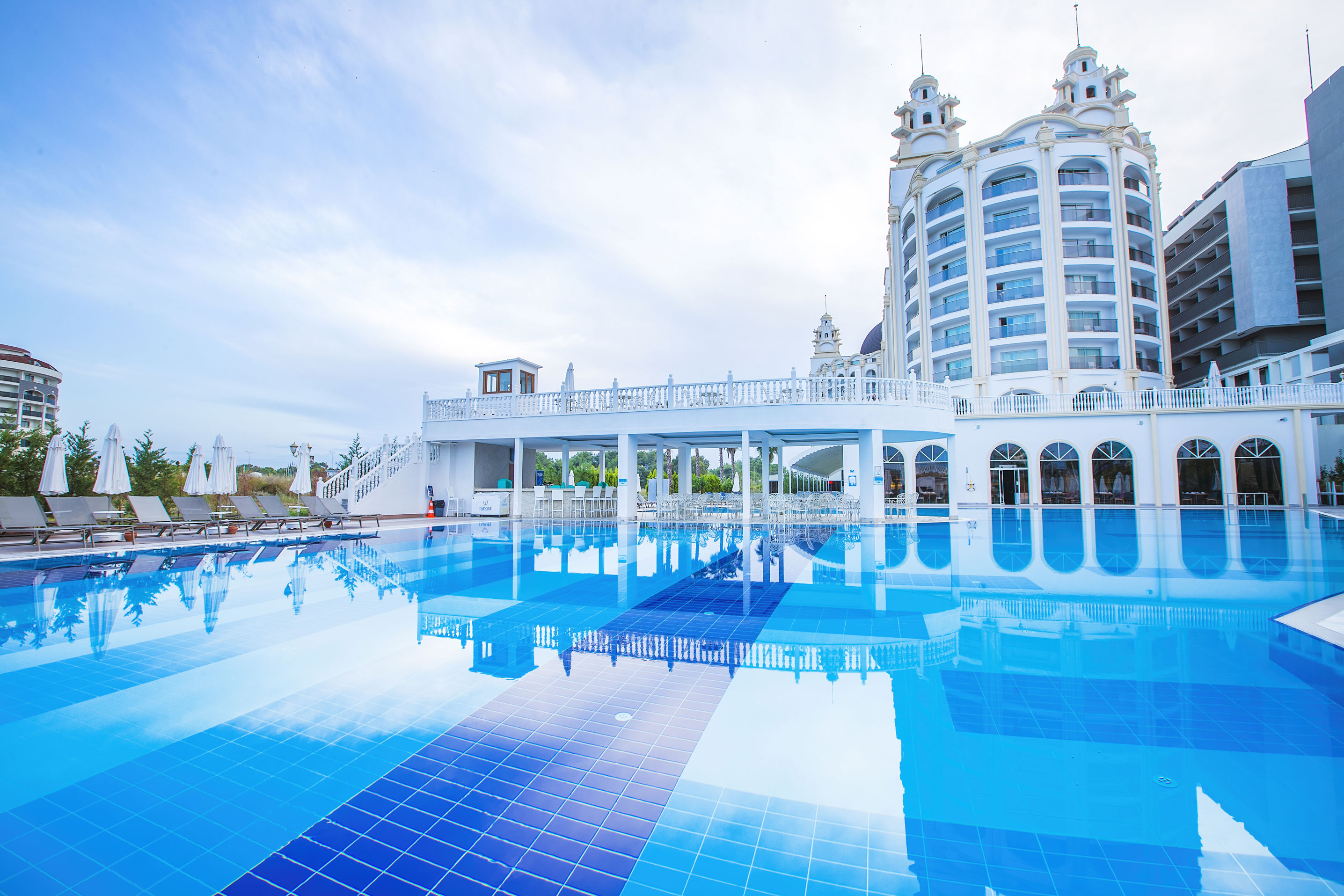 Fly & Go J'adore Deluxe Hotel & Spa