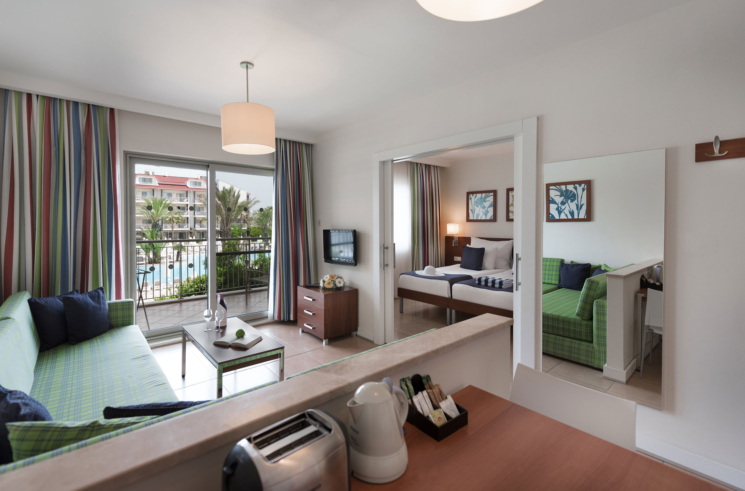 Fly & Go Barut B Suites