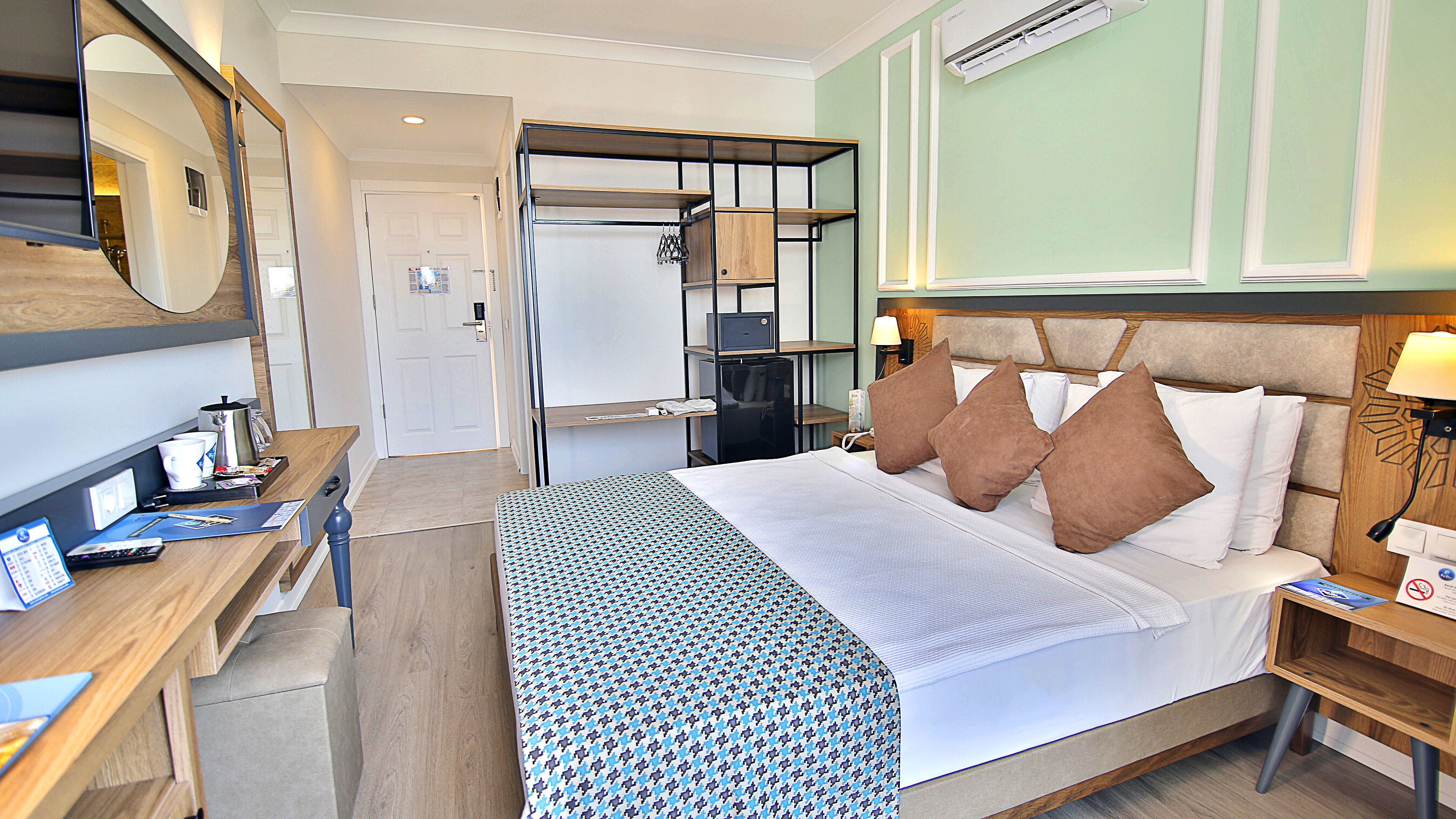 Fly & Go Club Big Blue Suite Hotel