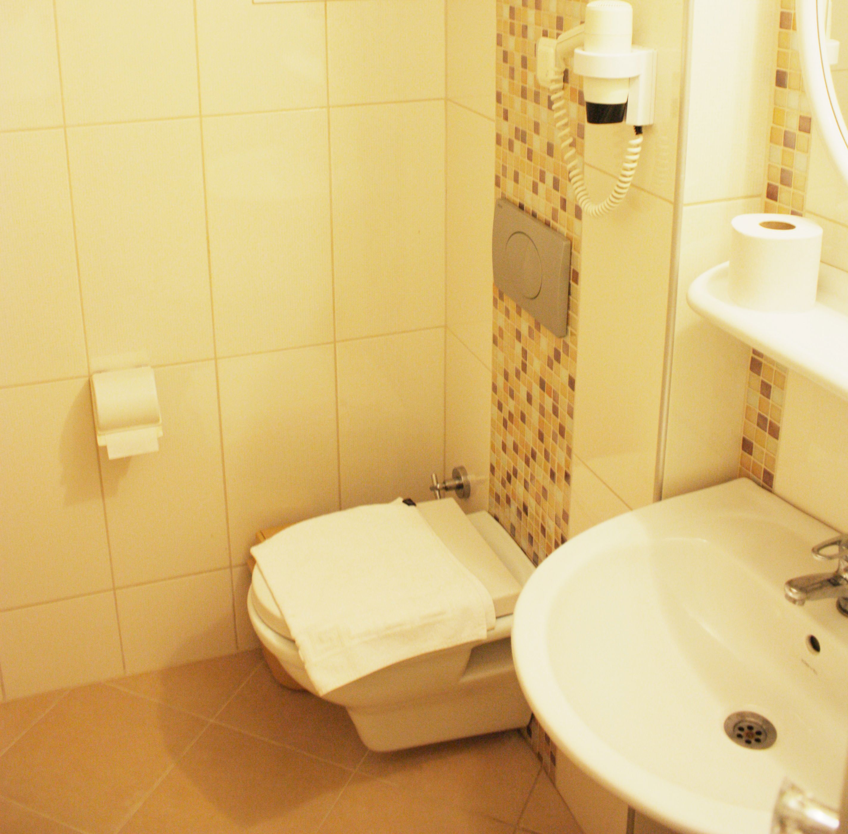 Fly & Go Toloman Hotel
