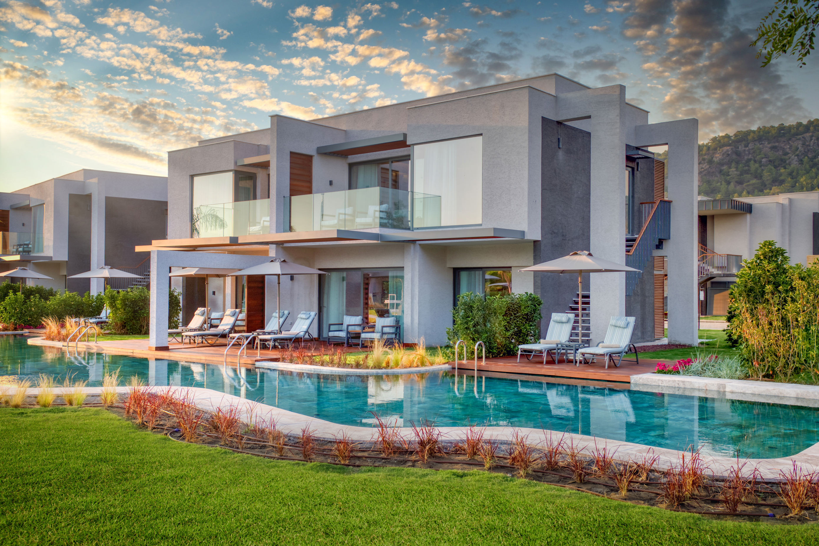 Fly & Go Hilton Dalaman Sarigerme Resort & Golf