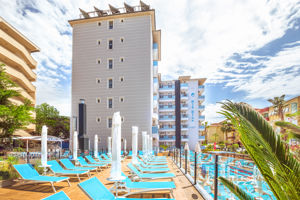 Excursiereis & Club Big Blue Suite Hotel 