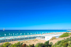 Excursiereis & Terrace Elite Resort