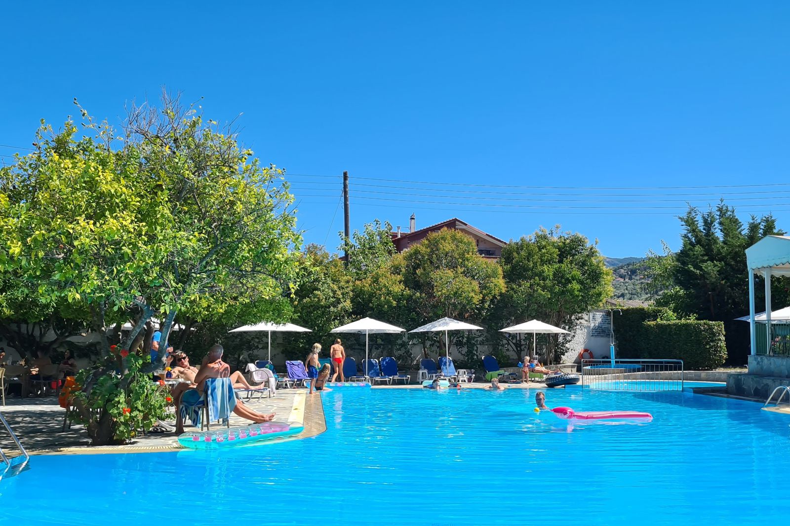 Fly & Go Konaki Hotel