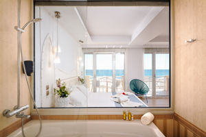 Woonvoorbeeld Sea front suites