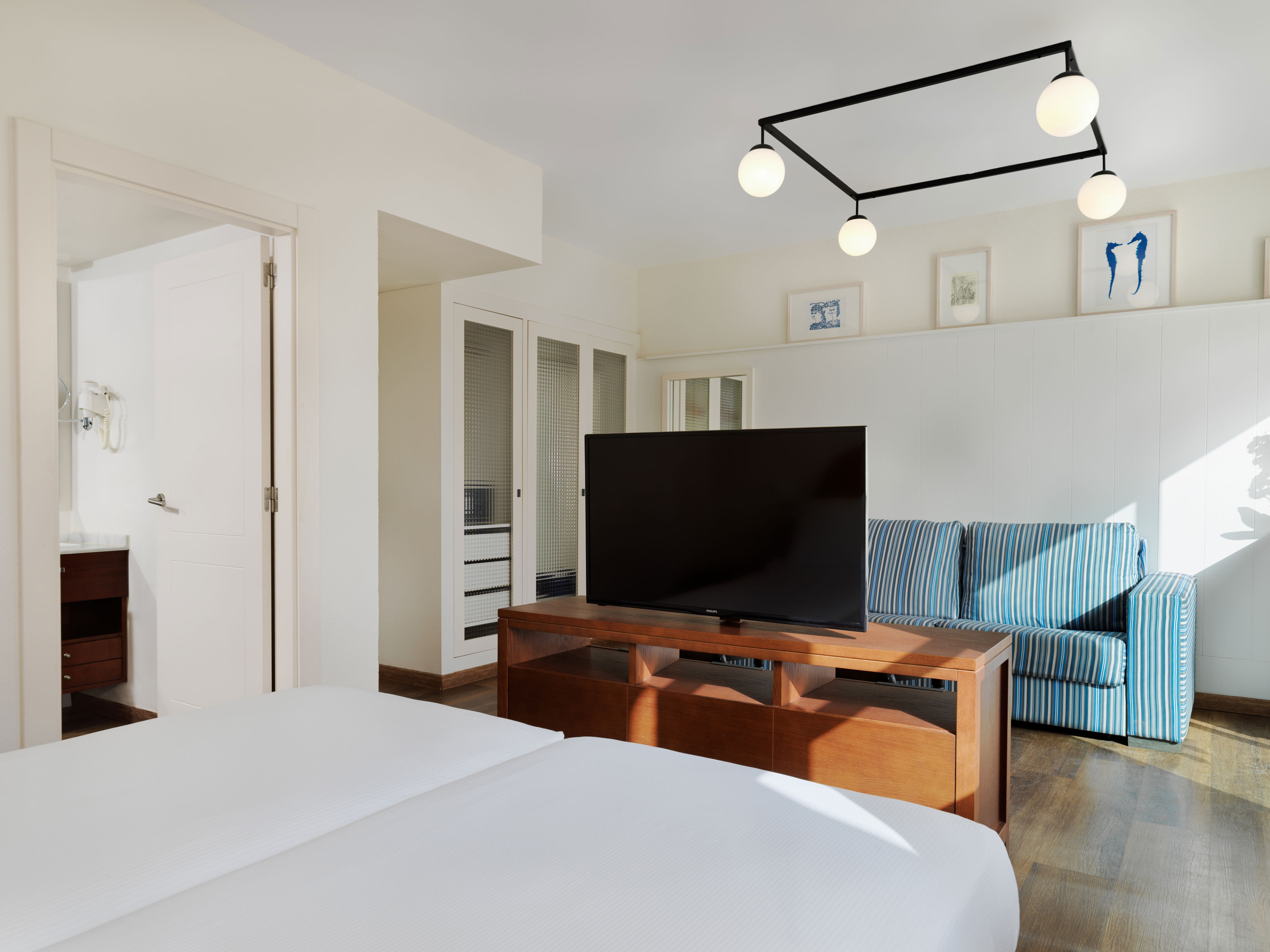 Fly & Go H10 Ocean Suites