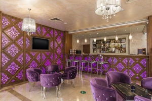 Lobby bar
