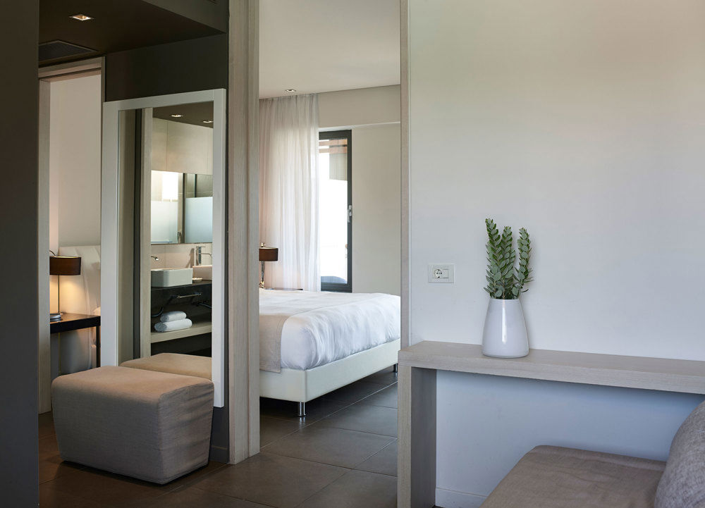 Fly & Go Pelagos Suites Hotel & Spa