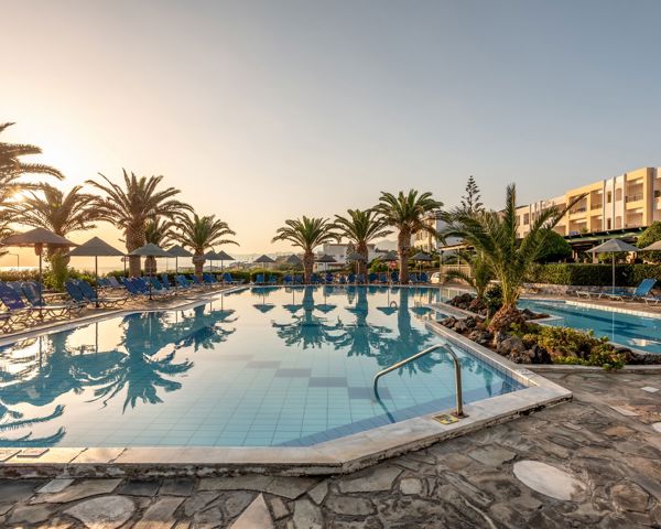 Fly & Go Mediterraneo Hotel — 2