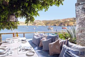 Fly & Go Out of the Blue Resort
