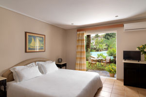 Fly & Go Out of the Blue Resort