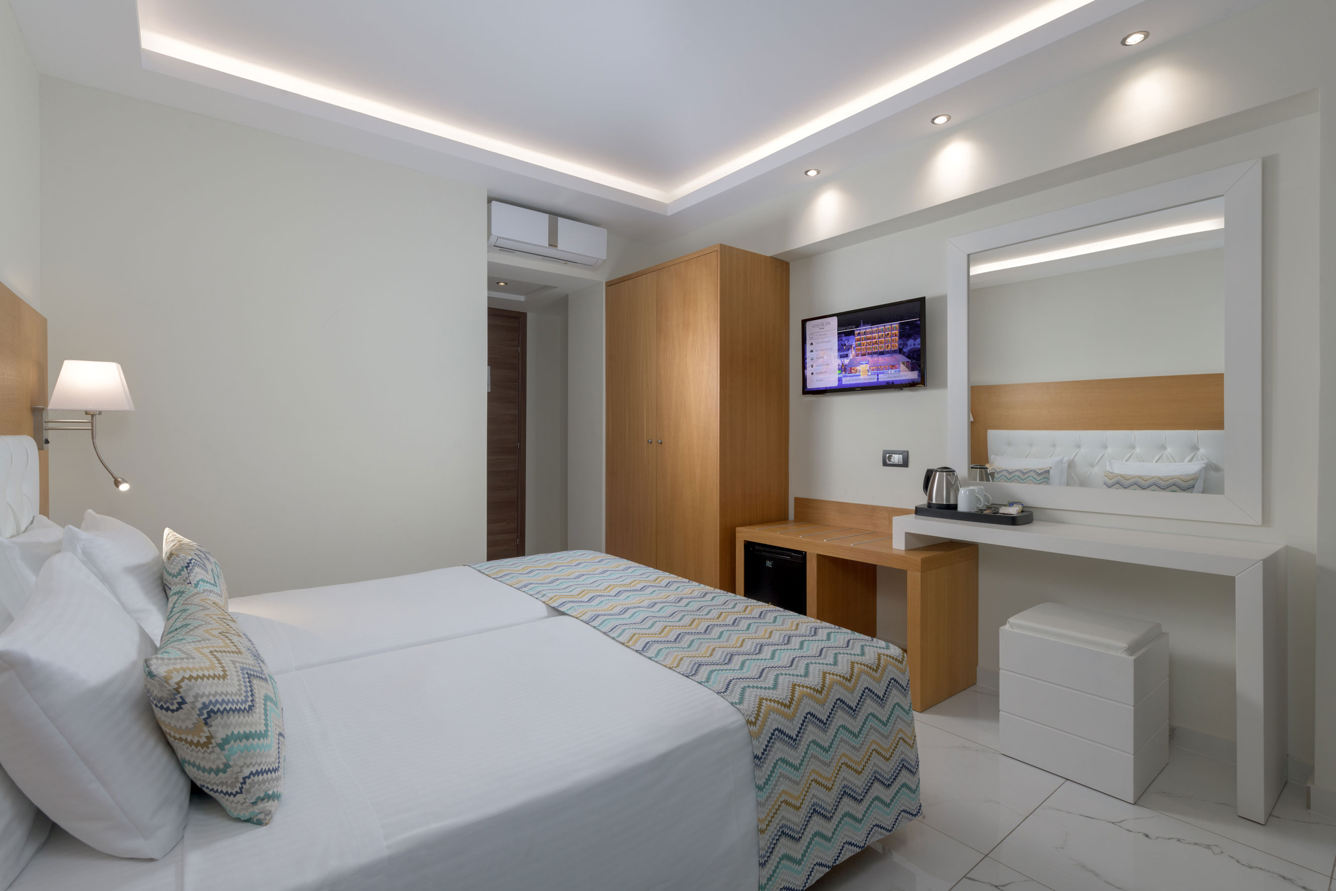Fly & Go Oceanis Park Hotel