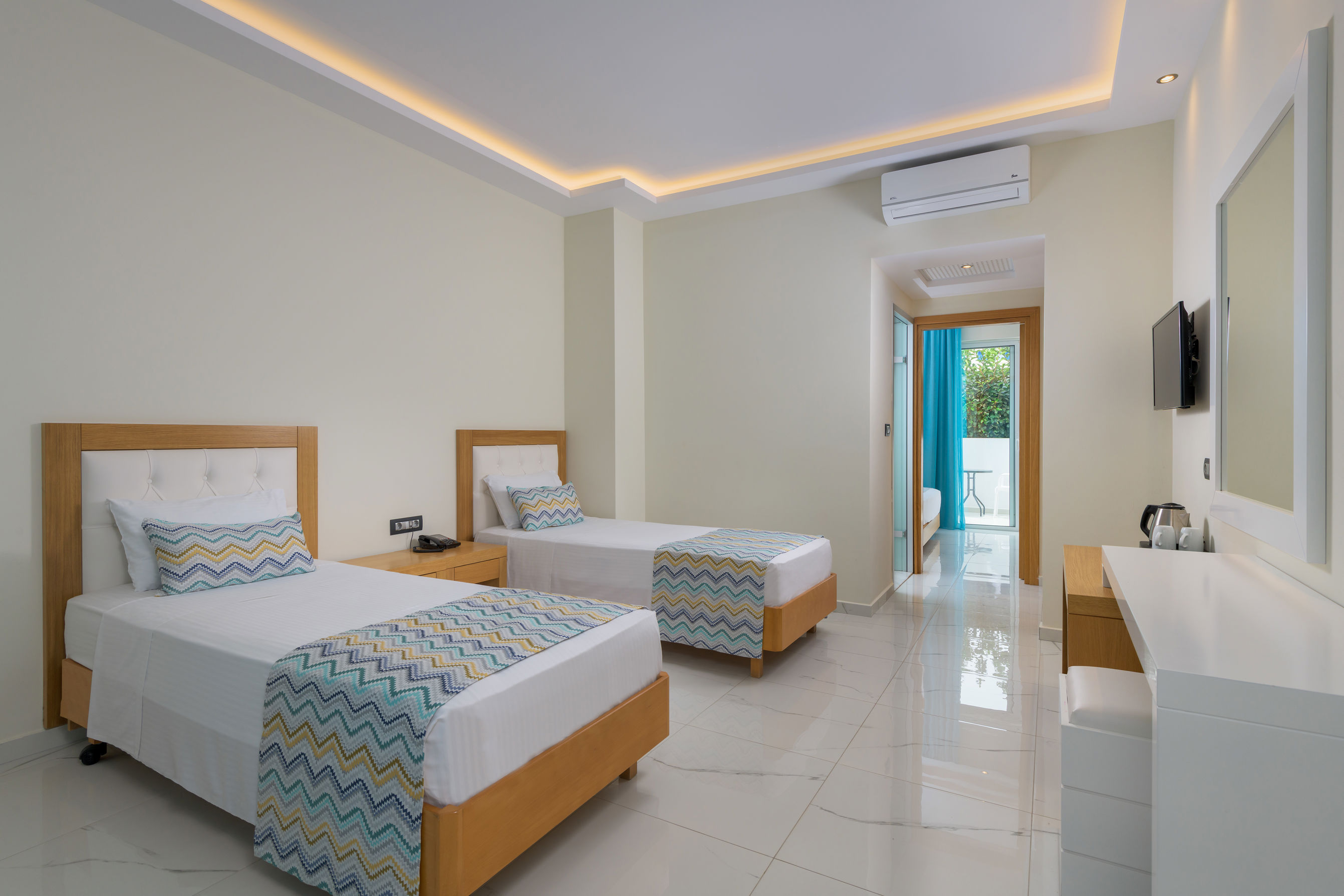 Fly & Go Oceanis Park Hotel