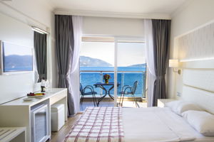 Excursiereis & Yunus Hotel