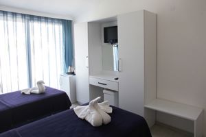 Excursiereis & Navy Boutique Hotel