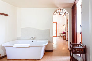 Kena Beach Hotel