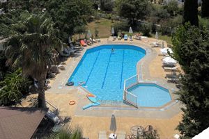 Theodorou Beach Hotel