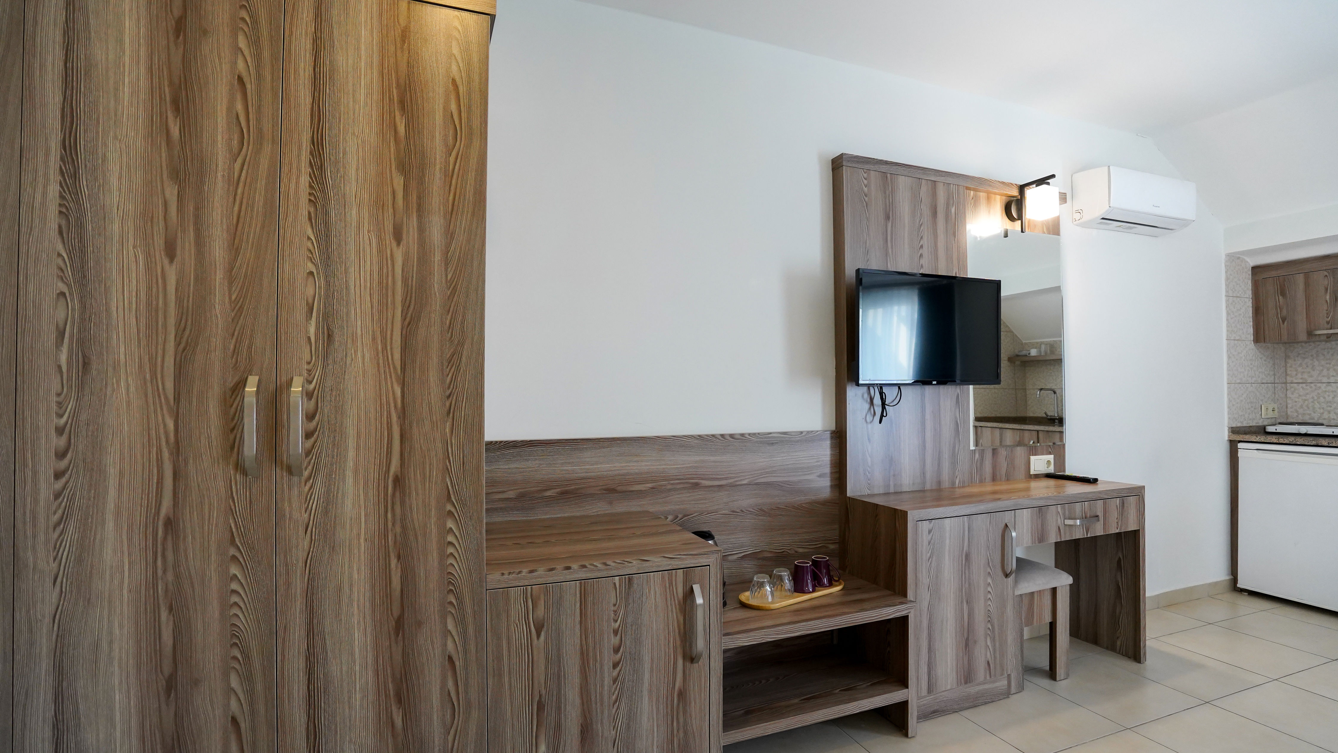 Cleopatra Ada Apart Hotel