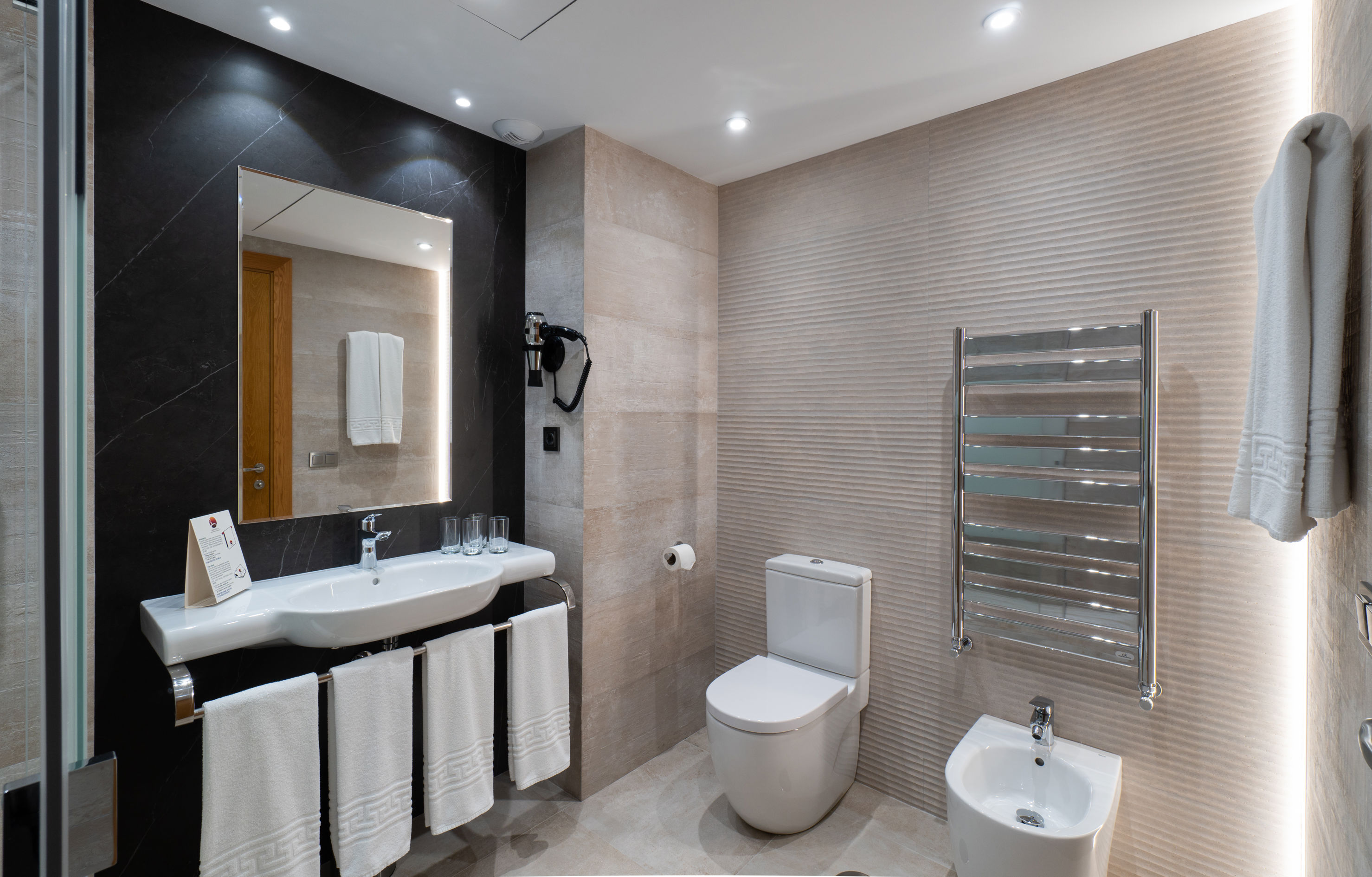 Apartamentos Bajondillo