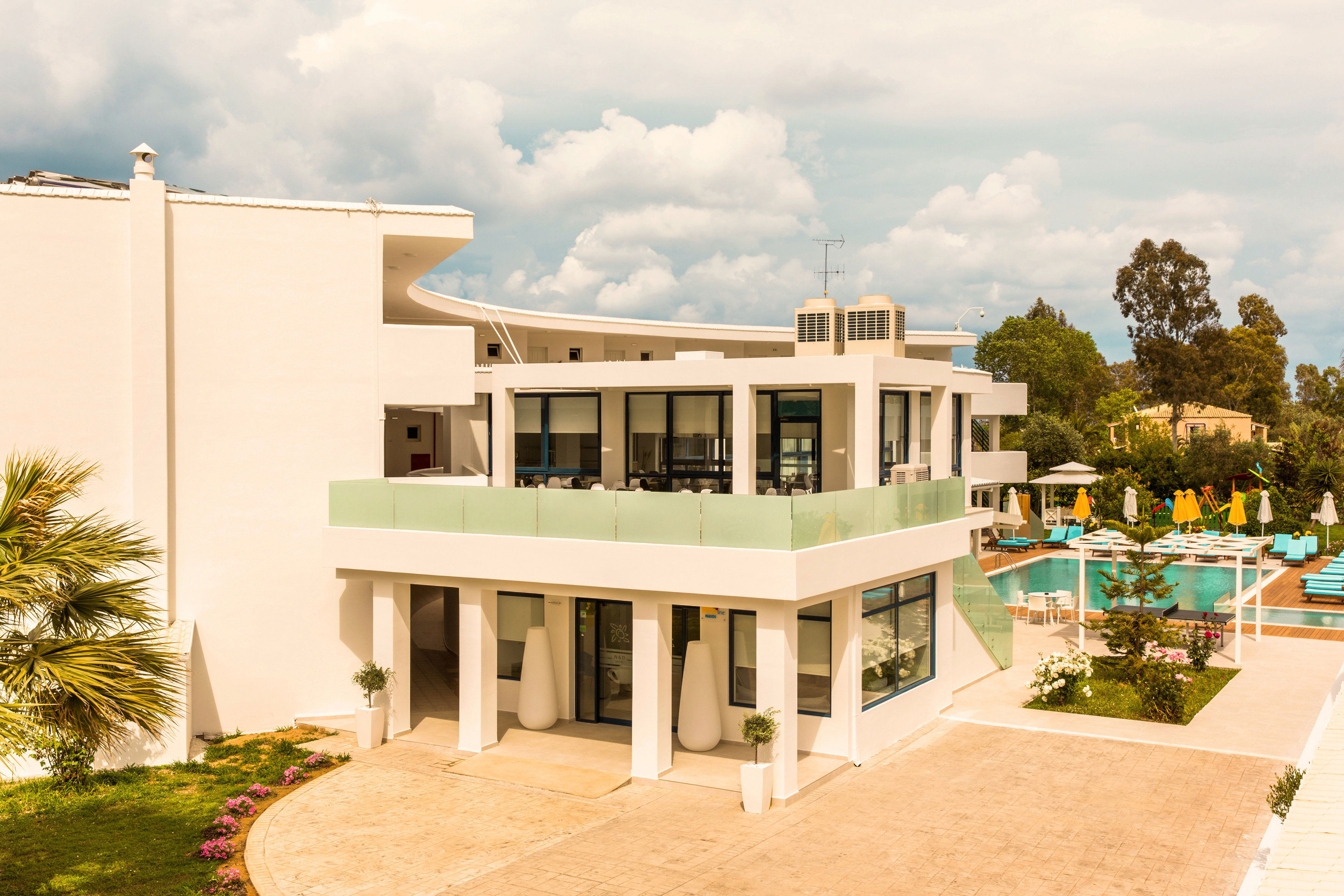 Nasos Hotel & Resort