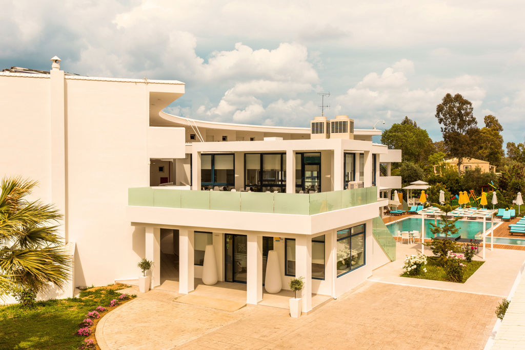 Nasos Hotel & Resort
