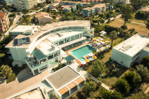 Nasos Hotel & Resort