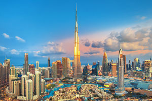 Cruise van Dubai naar Spanje & hotelnacht Dubai