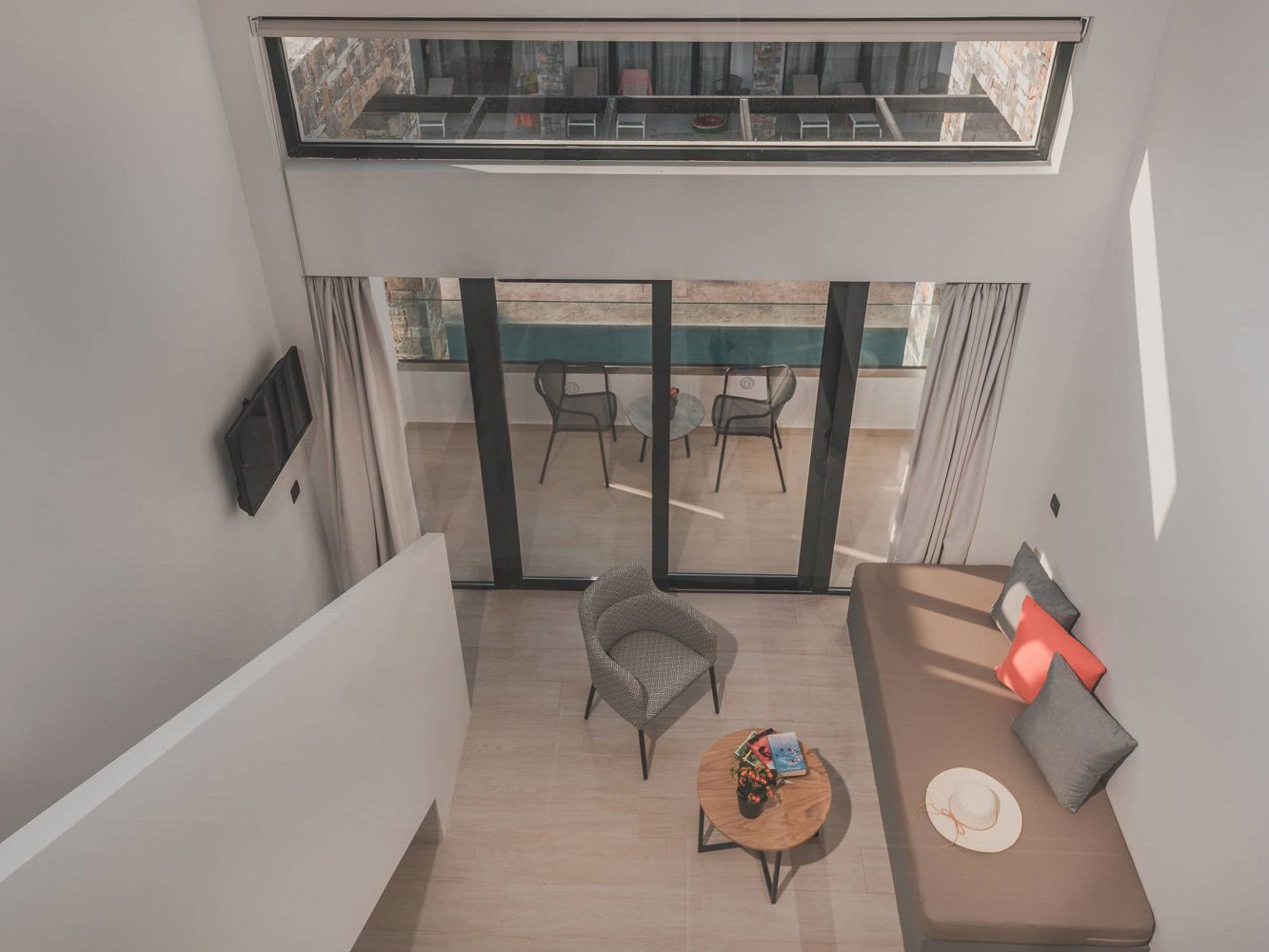 Cavo Suites