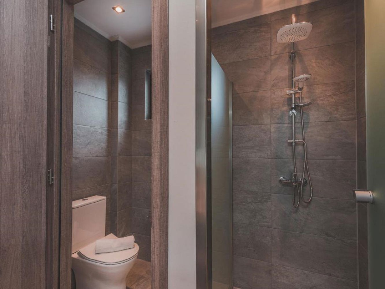 Cavo Suites