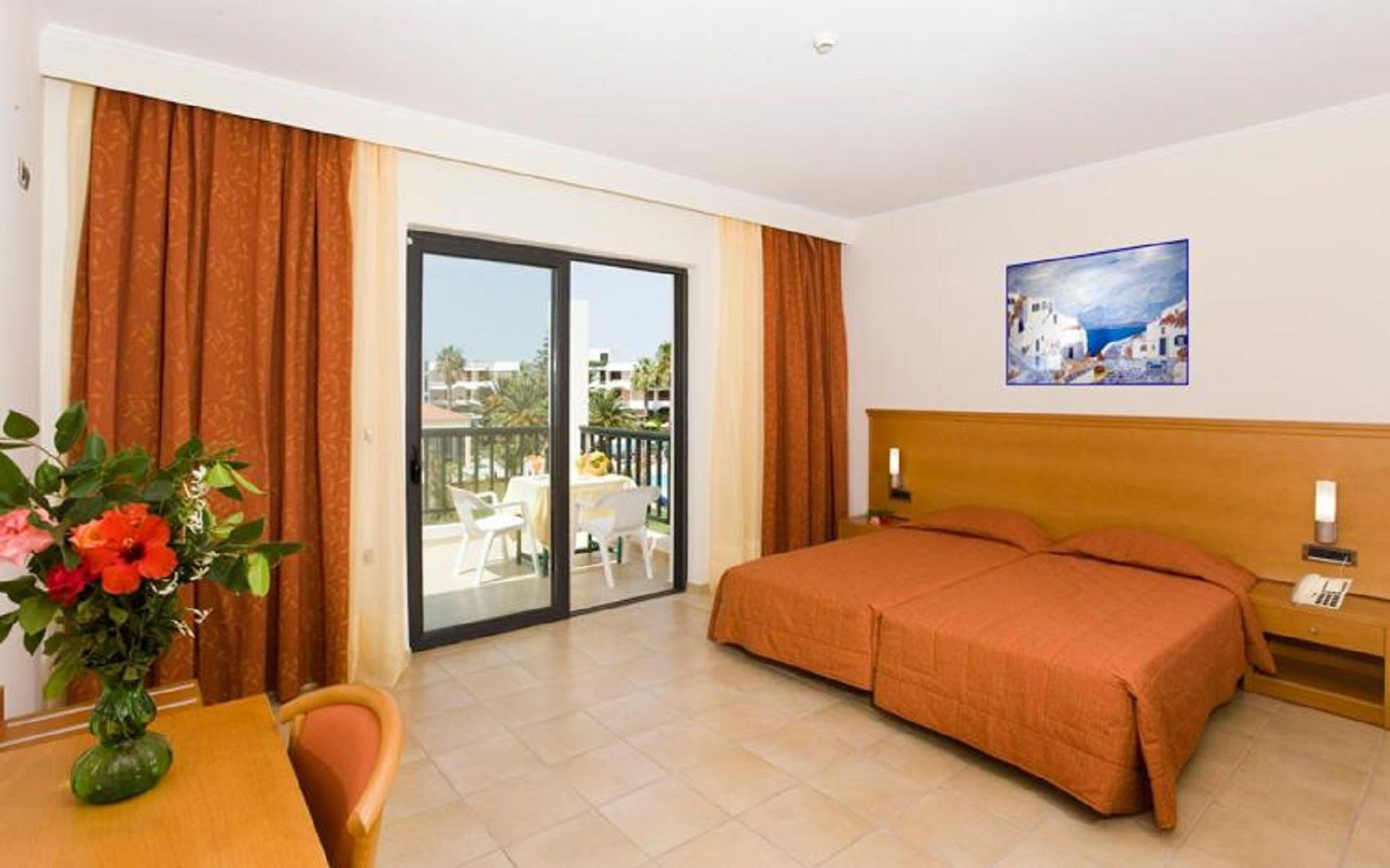Tigaki Beach Hotel