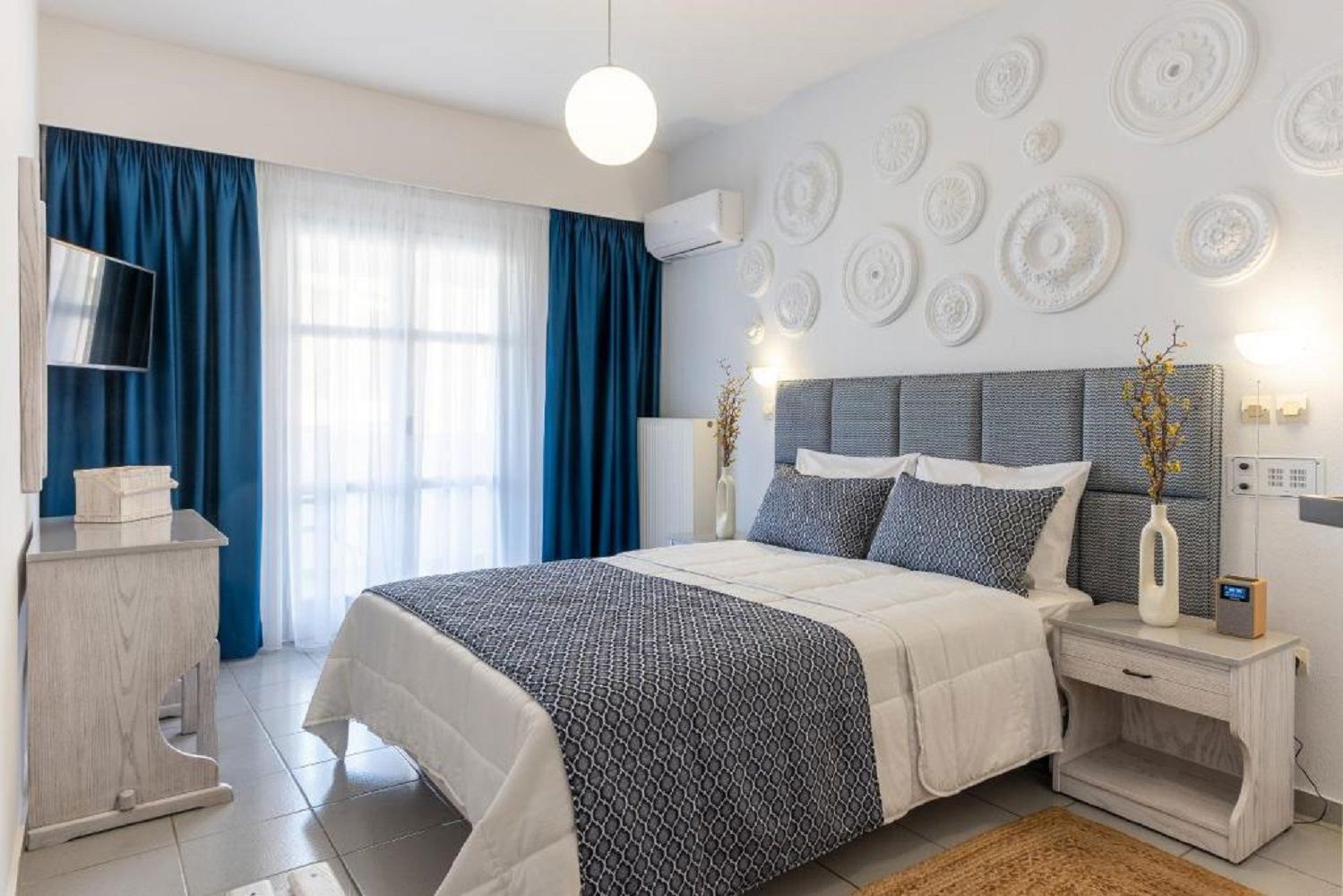 Dedalos Hotel