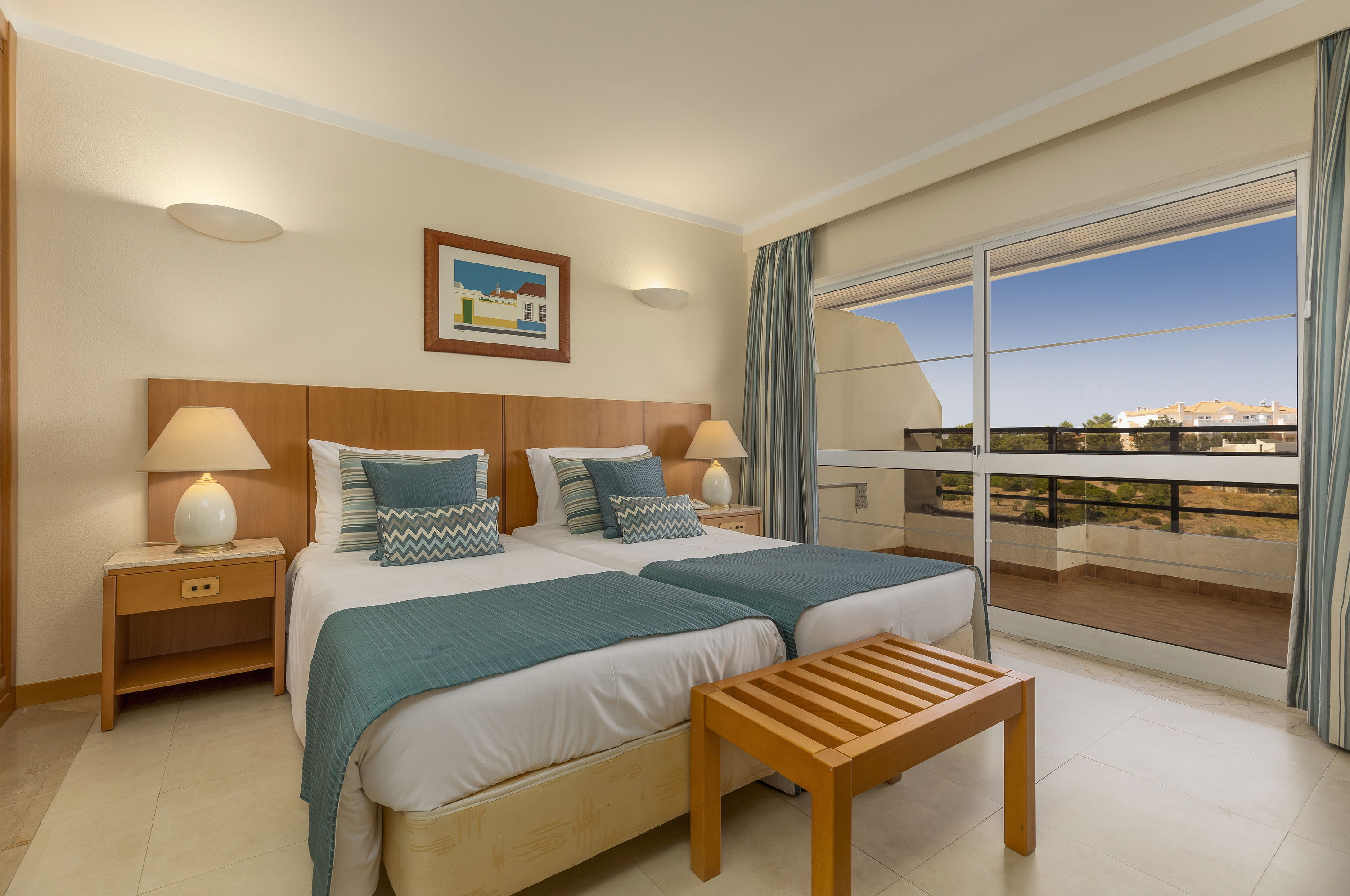 Fly & Go Interpass Vau Hotel & Apartments