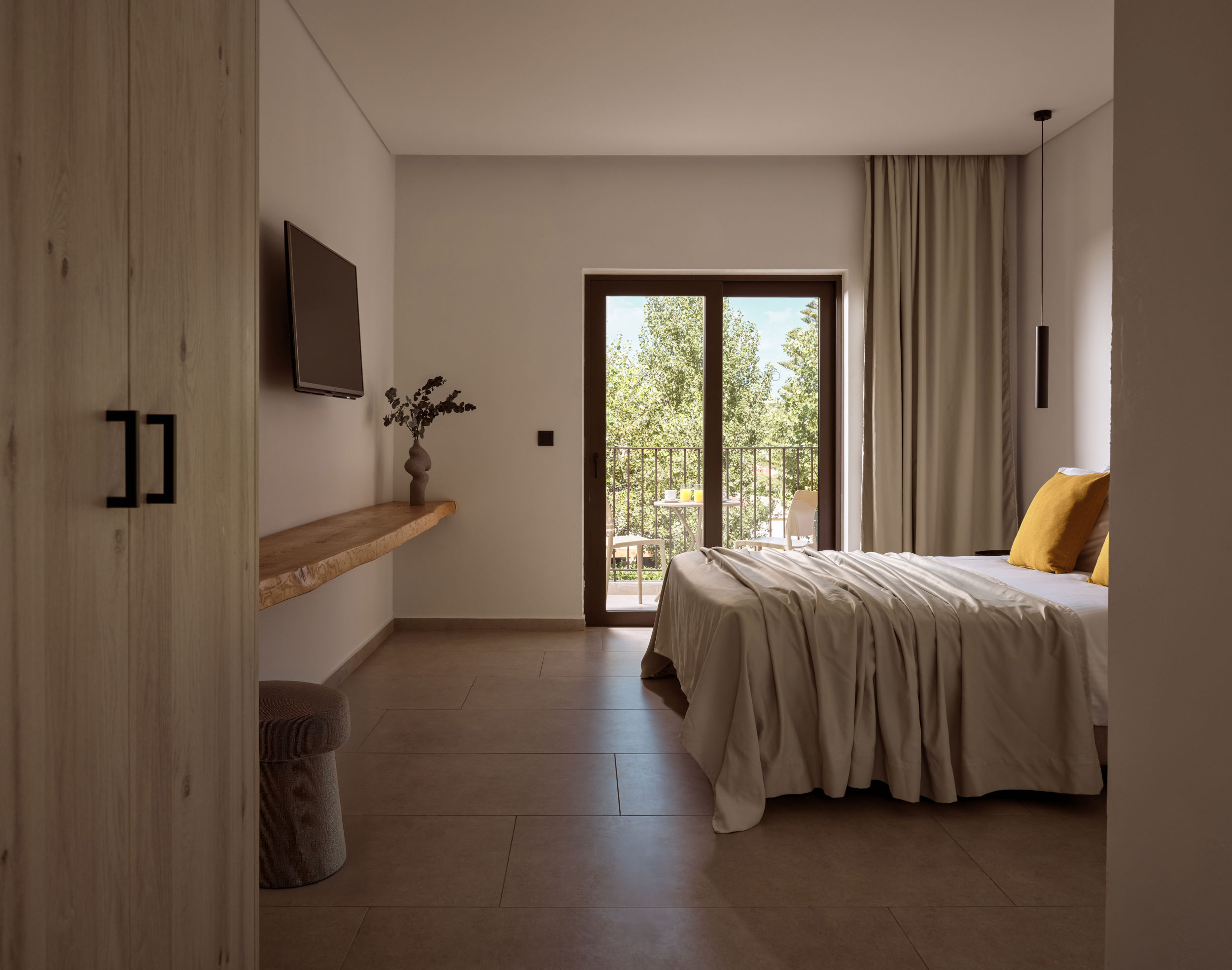 New Beach Hotel
