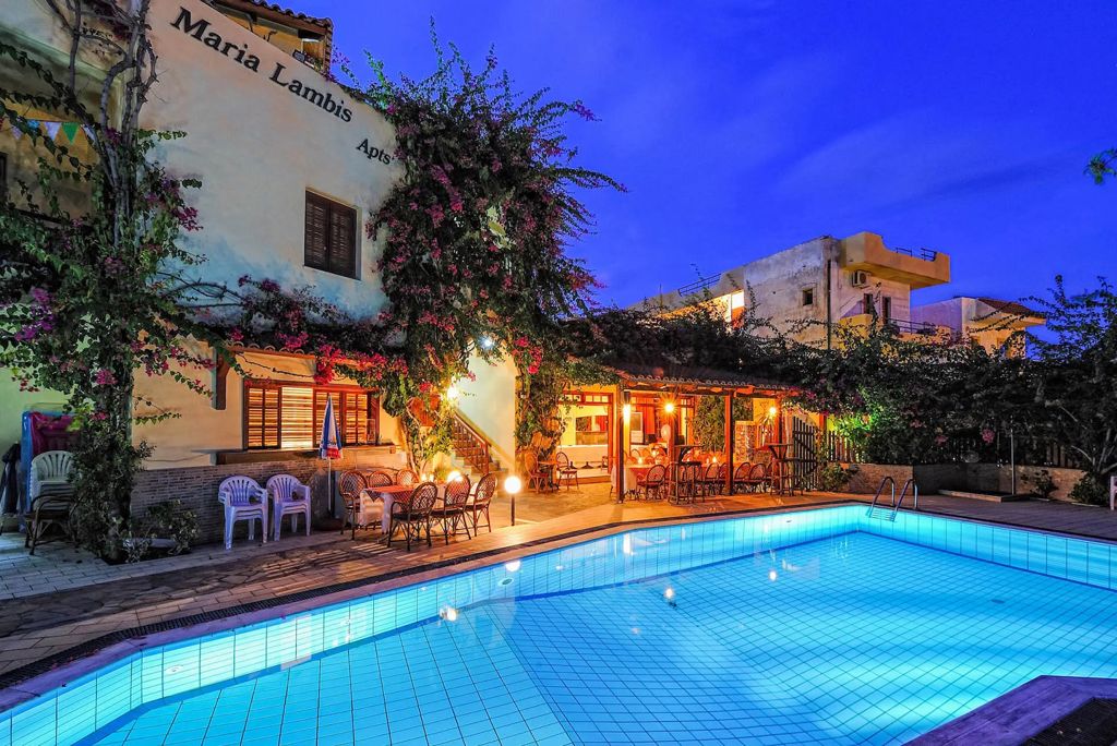 Maria Lambis Apartments
