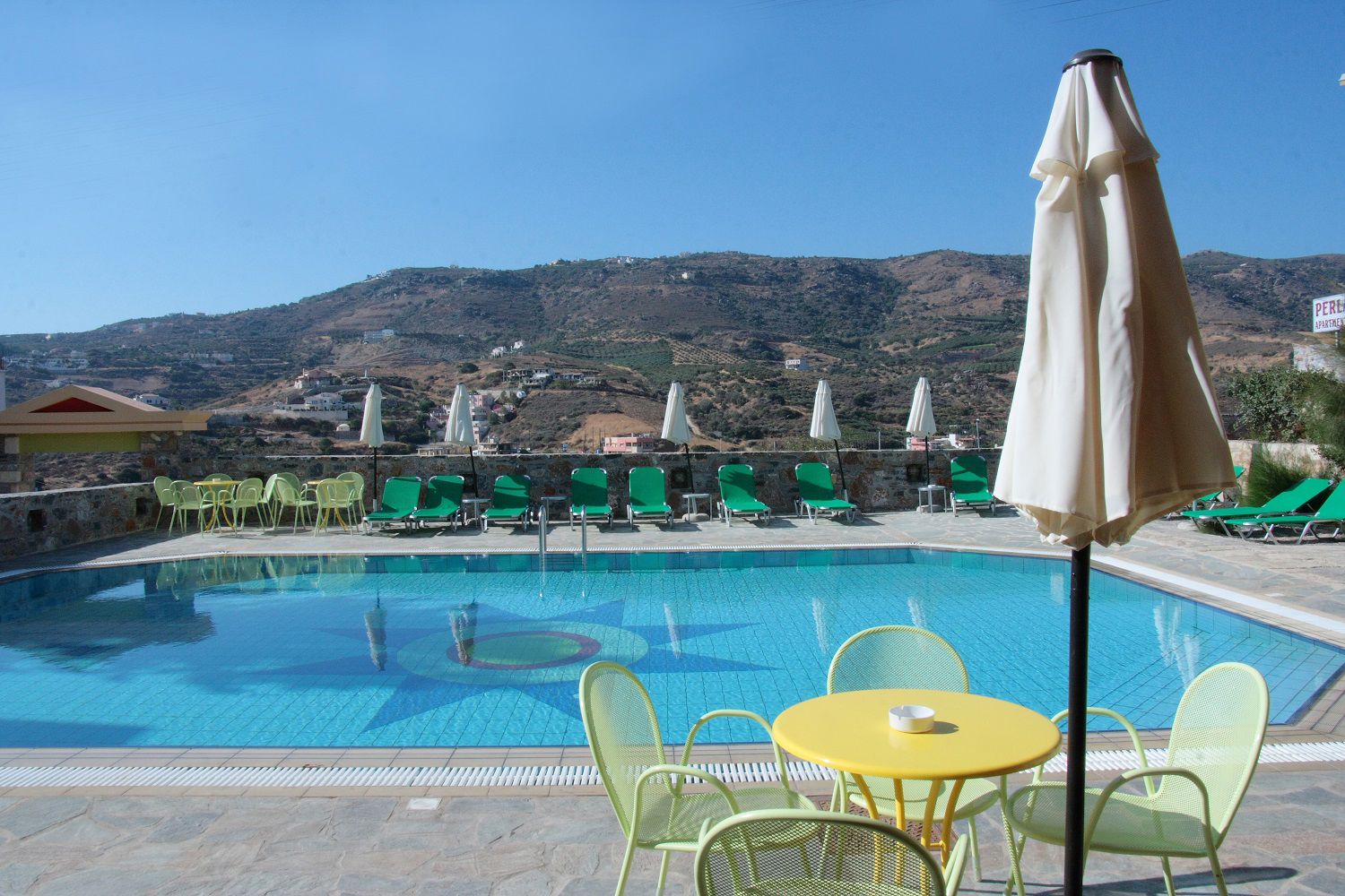 Fly & Go Perla Apartments
