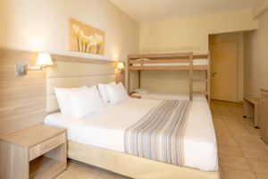 Canvas by Mitsis Belvedere