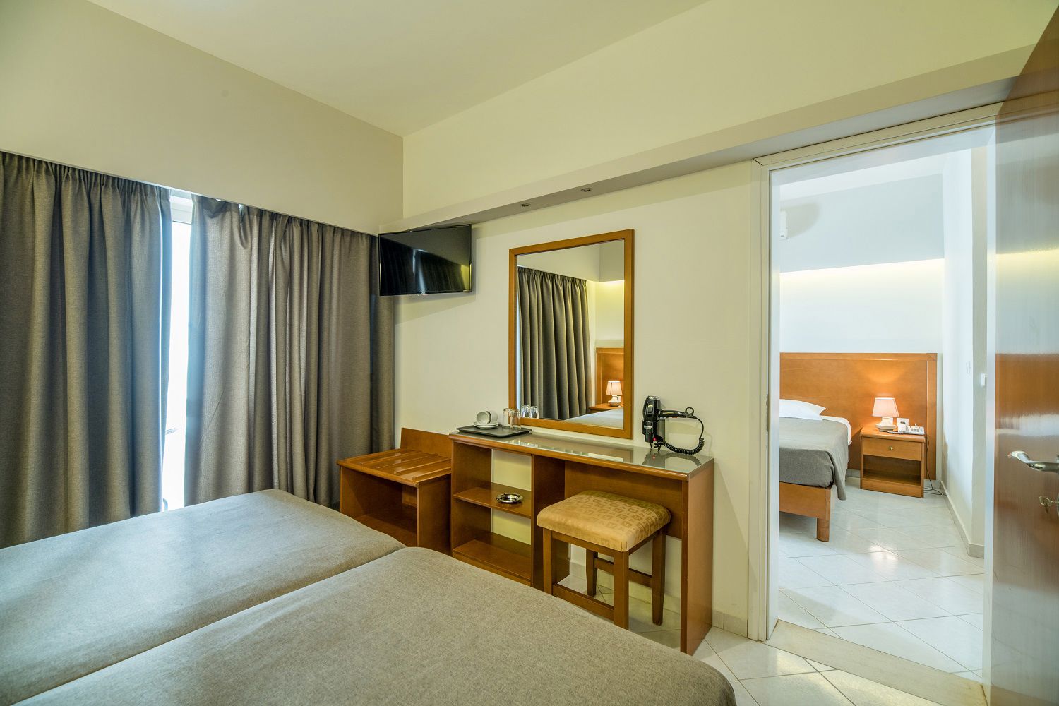 Fly & Go Hiona Holiday Resort