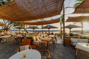 Local Beach Bar & Restaurant
