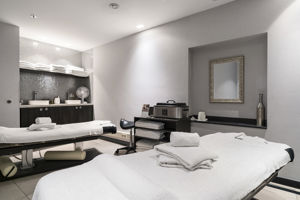 Corendon Amsterdam New-West incl detox package