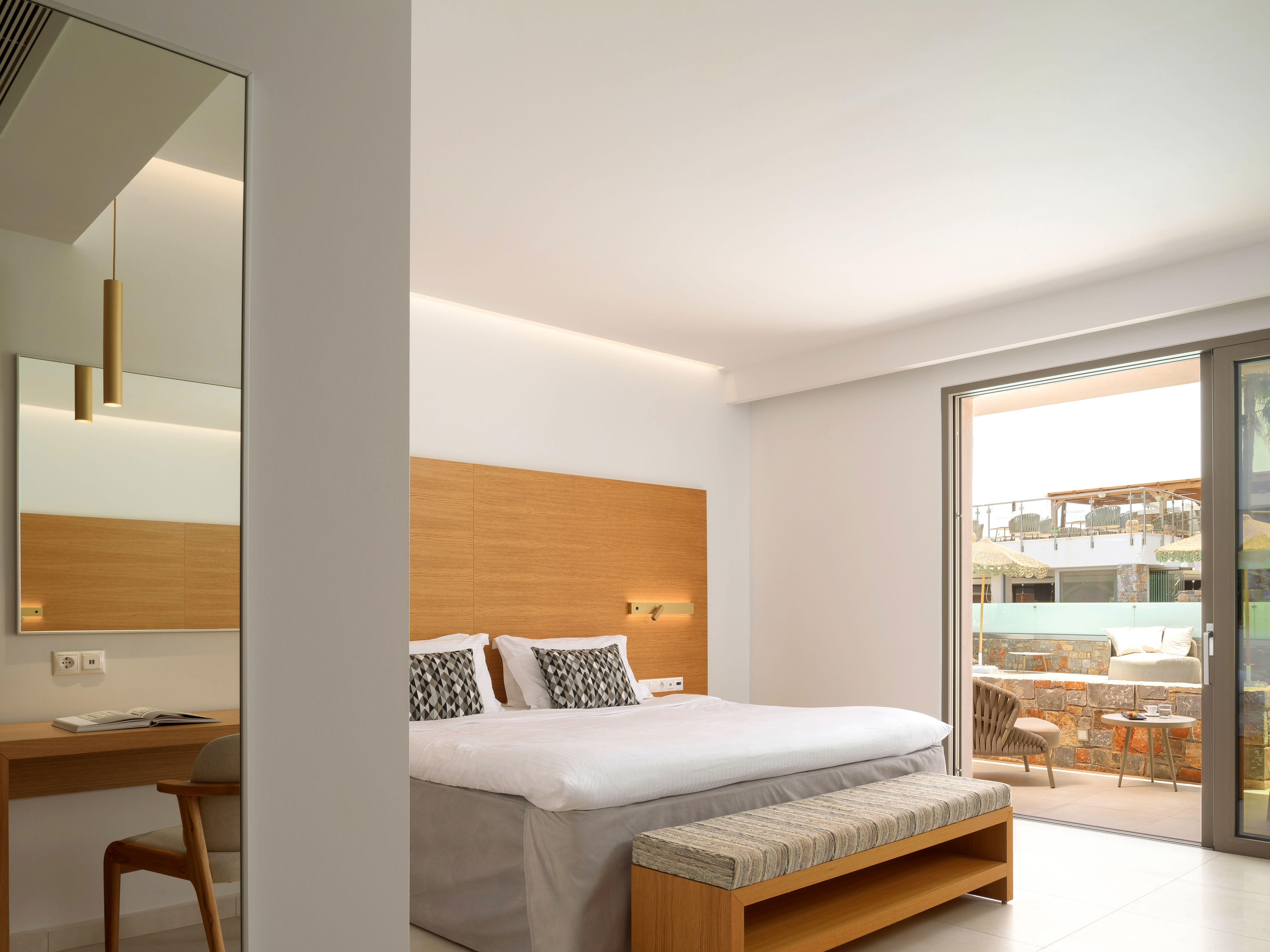 High Beach White The Villa Collection