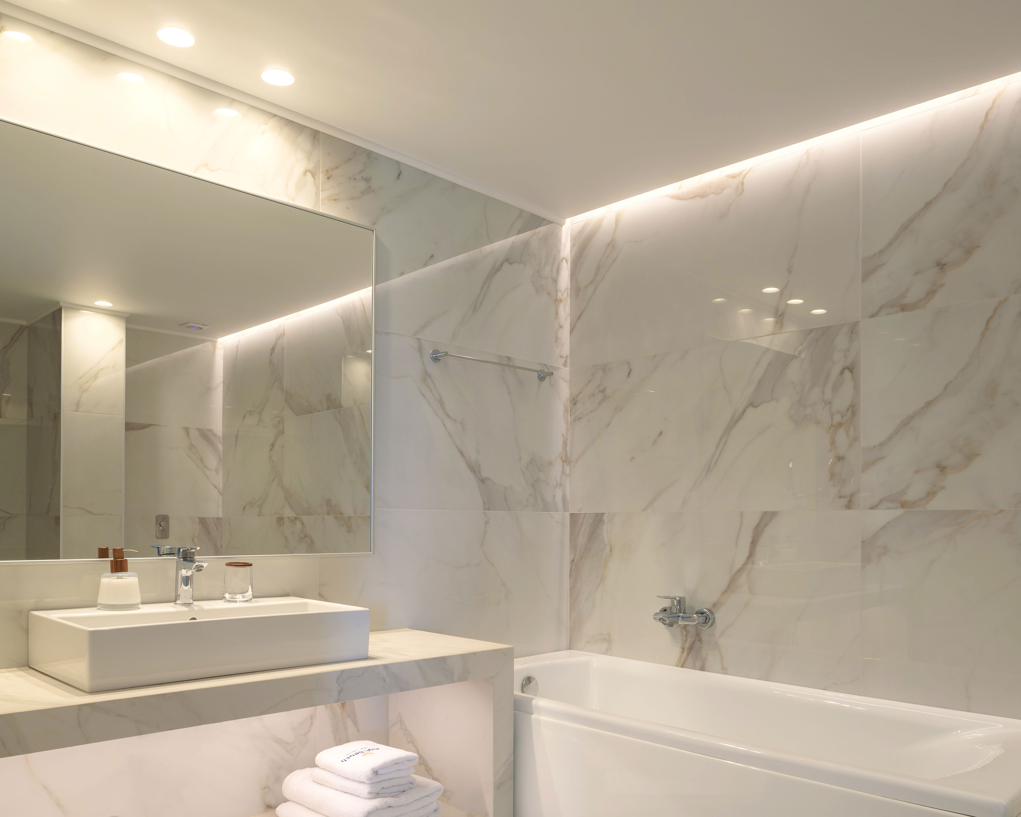 High Beach White The Villa Collection
